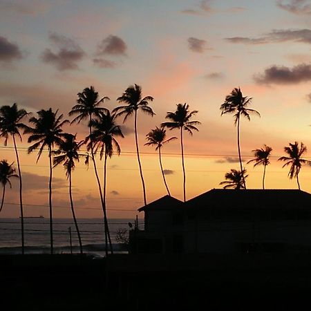 Ocean On House Guest House Unawatuna Exterior photo