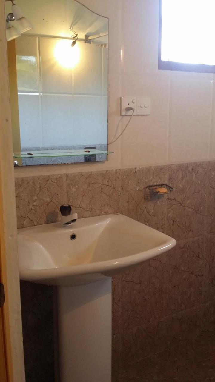 Ocean On House Guest House Unawatuna Exterior photo
