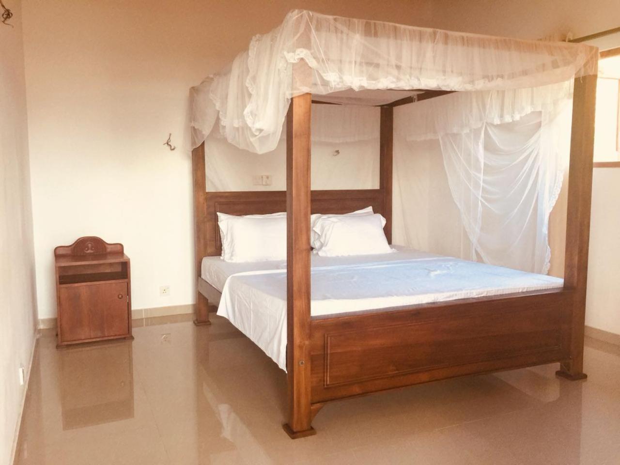 Ocean On House Guest House Unawatuna Exterior photo